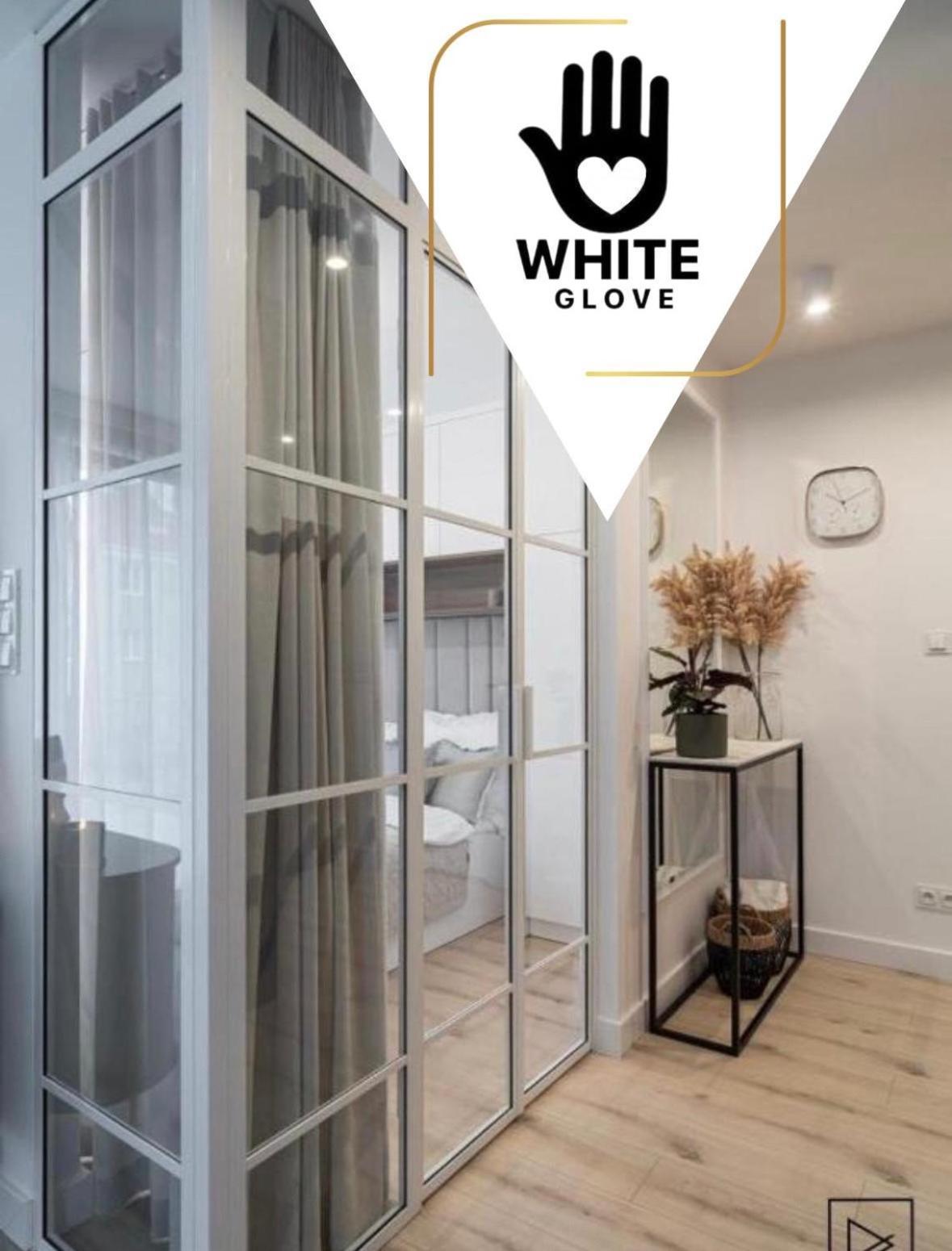 White Glove Deluxe Stara Warszawska Apartment